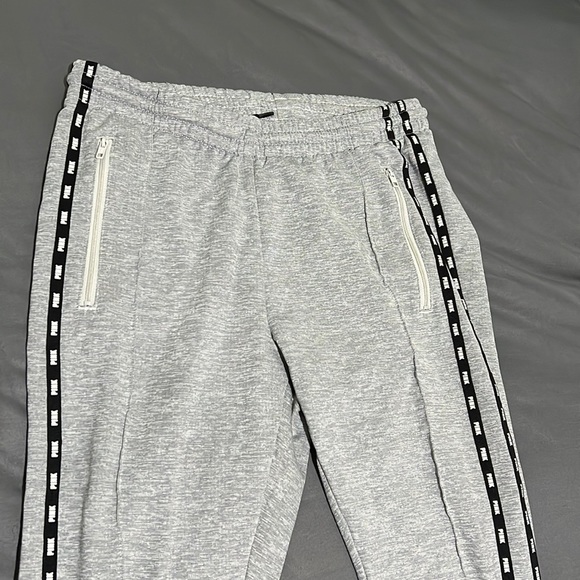 Pink sweat pants - Picture 1 of 2